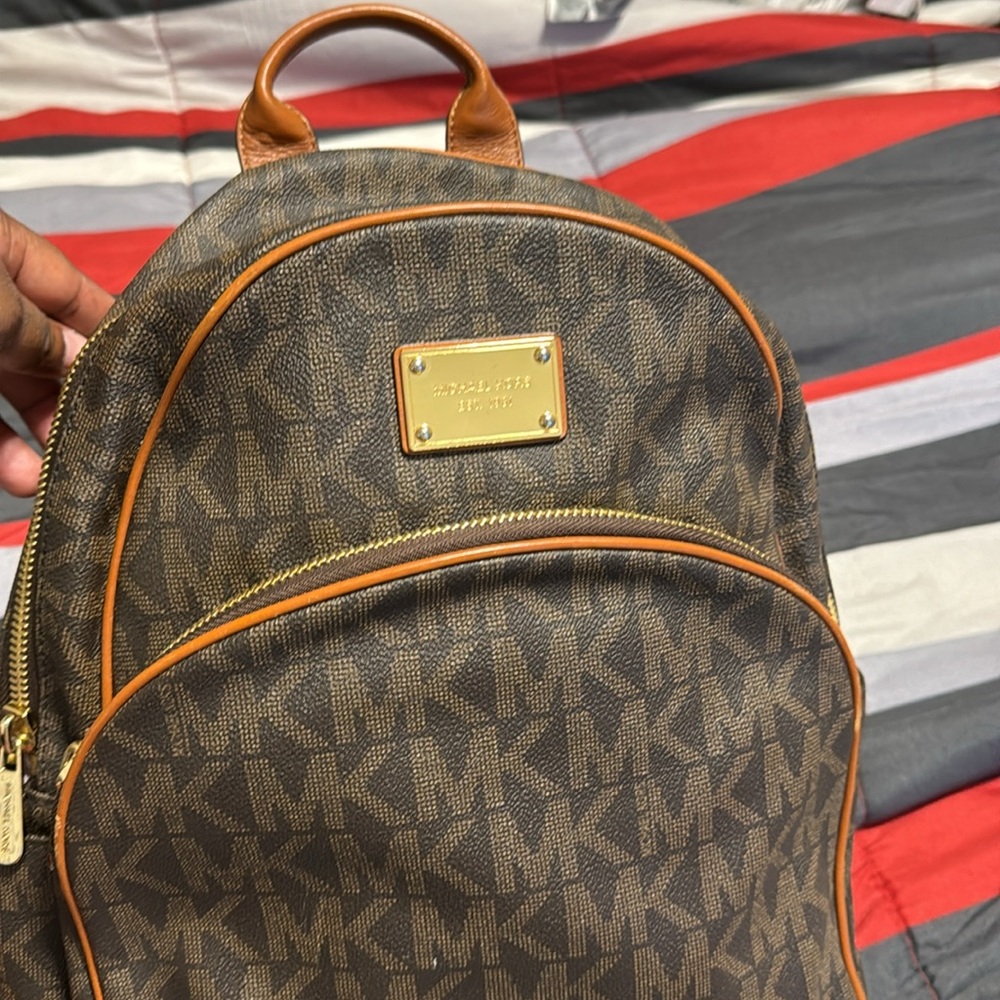 Michael Kors backpack - Picture 4 of 6